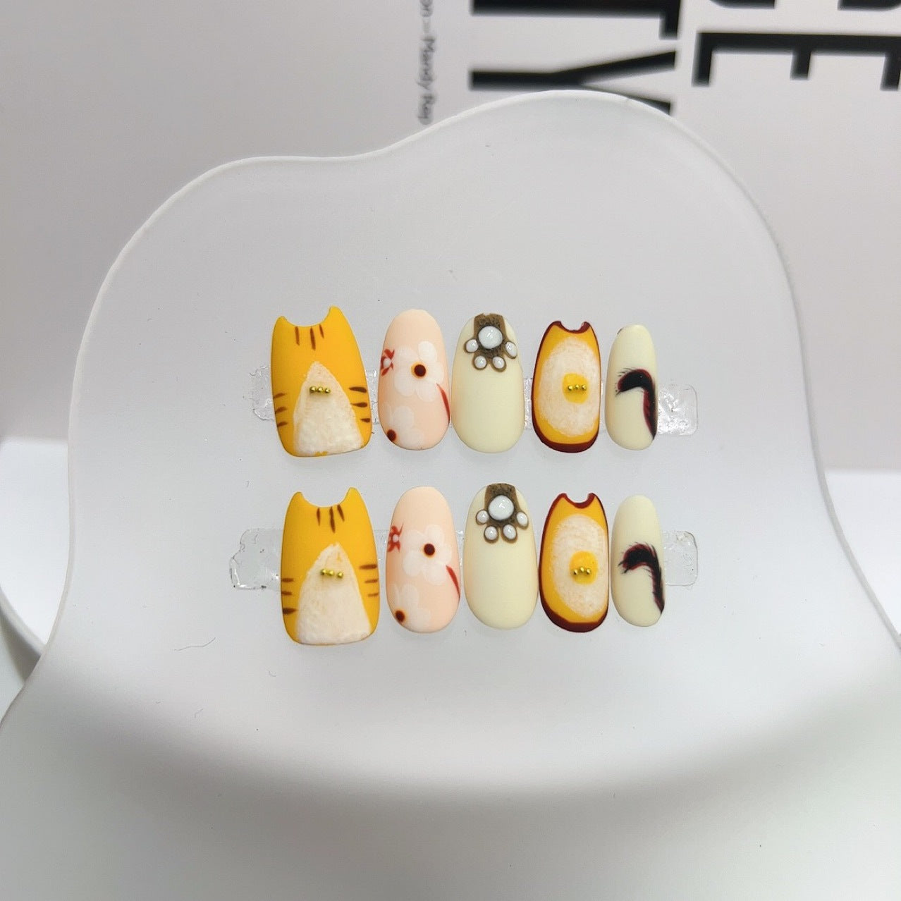 Sen Nail 猫ネイルチップ｜可愛い猫デザイン つけ爪 詳細画像2、猫モチーフの大人向けネイルチップ