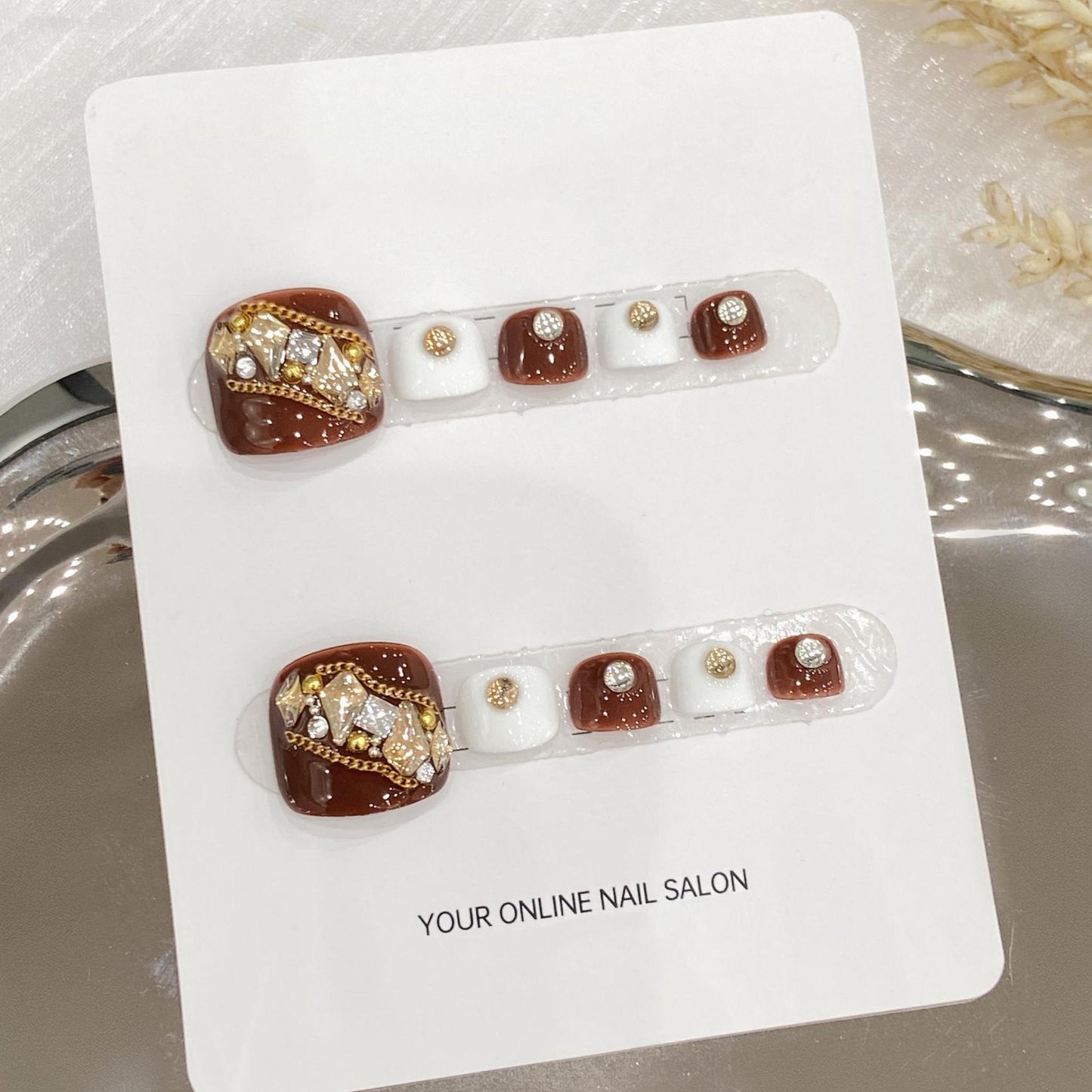Sen Nail ホワイト系フットネイルチップ B18｜上品 詳細画像2、B18 ホワイト系・上品のフットネイルチップ