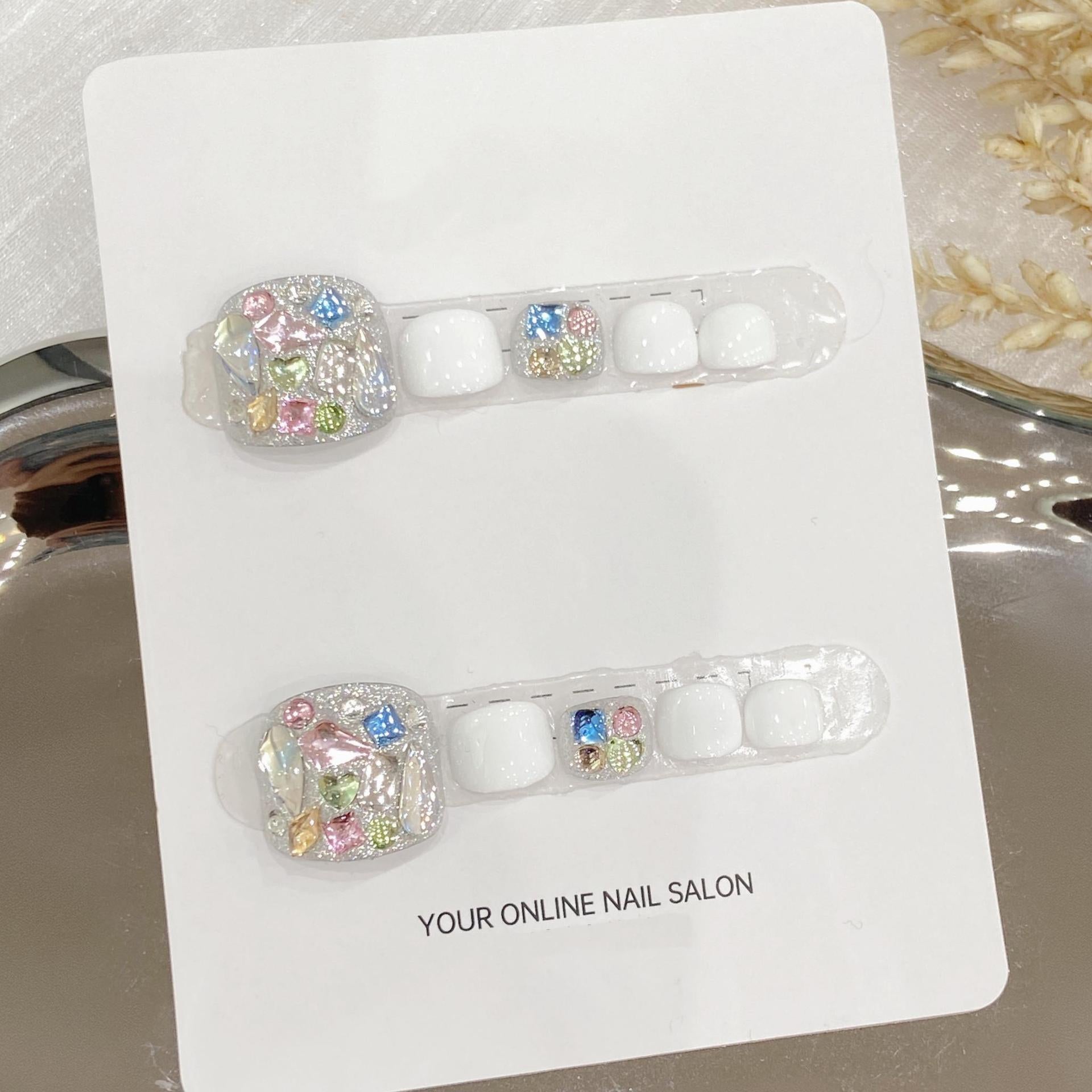 Sen Nail ホワイト系フットネイルチップ B28｜上品 詳細画像2、B28 ホワイト系・上品のフットネイルチップ