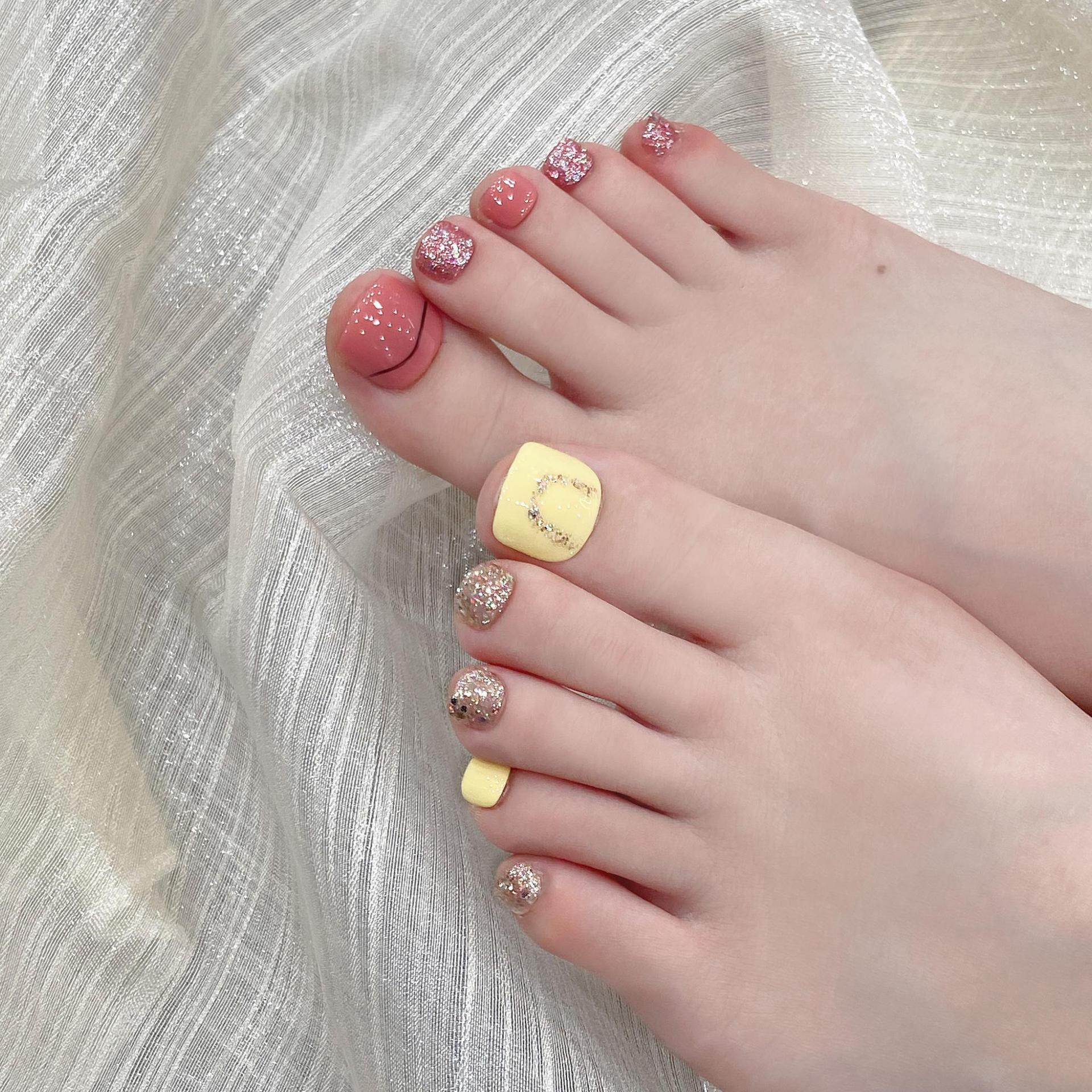 Sen Nail ピンク系フットネイルチップ B42｜上品 商品画像、B42 ピンク系・上品のフットネイルチップ