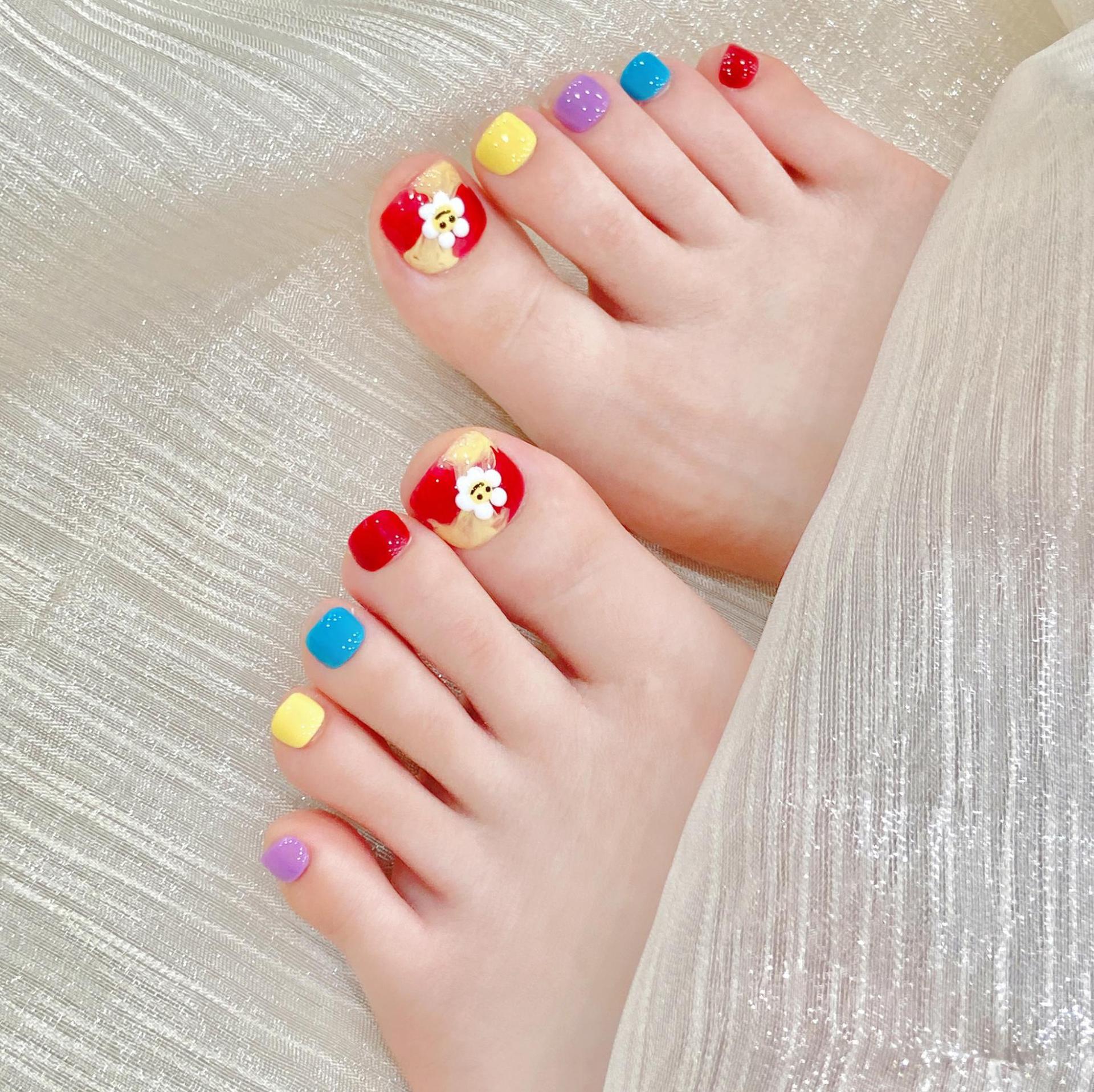 Sen Nail ホワイト系フットネイルチップ B58｜上品 商品画像、B58 ホワイト系・上品のフットネイルチップ