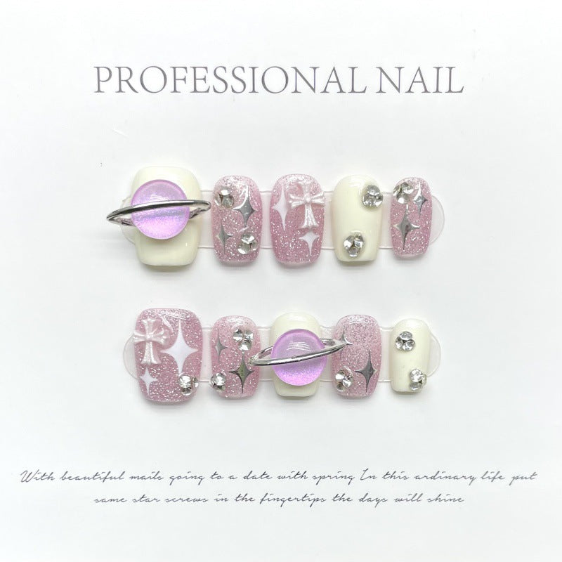 大人向けのヌーディーグラデーションネイルチップ。Sen Nailの上品なショートデザインです。