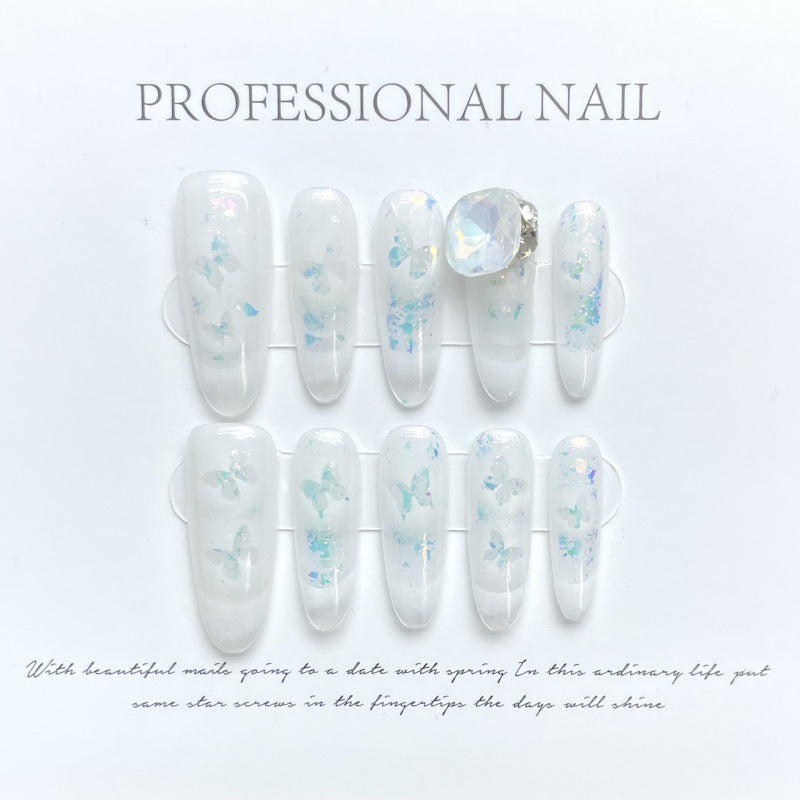 大人向けのヌーディーグラデーションネイルチップ。Sen Nailの上品なショートデザインです。