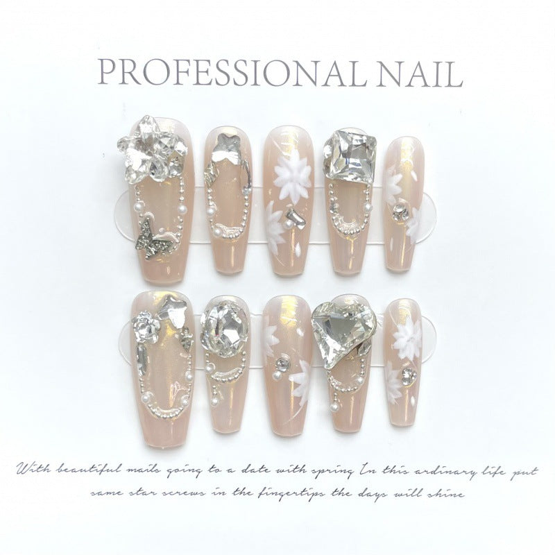 大人向けのヌーディーグラデーションネイルチップ。Sen Nailの上品なショートデザインです。