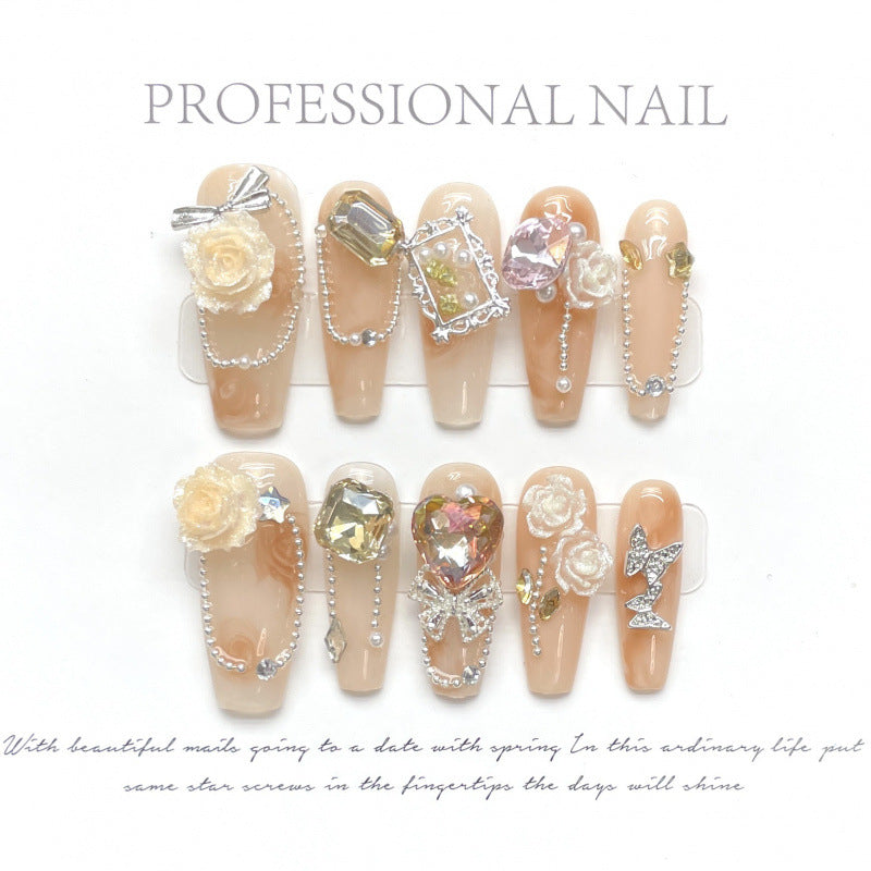 日常使いしやすい春夏フラワーネイルチップ。Sen Nailの爽やかなニュアンスデザインです。