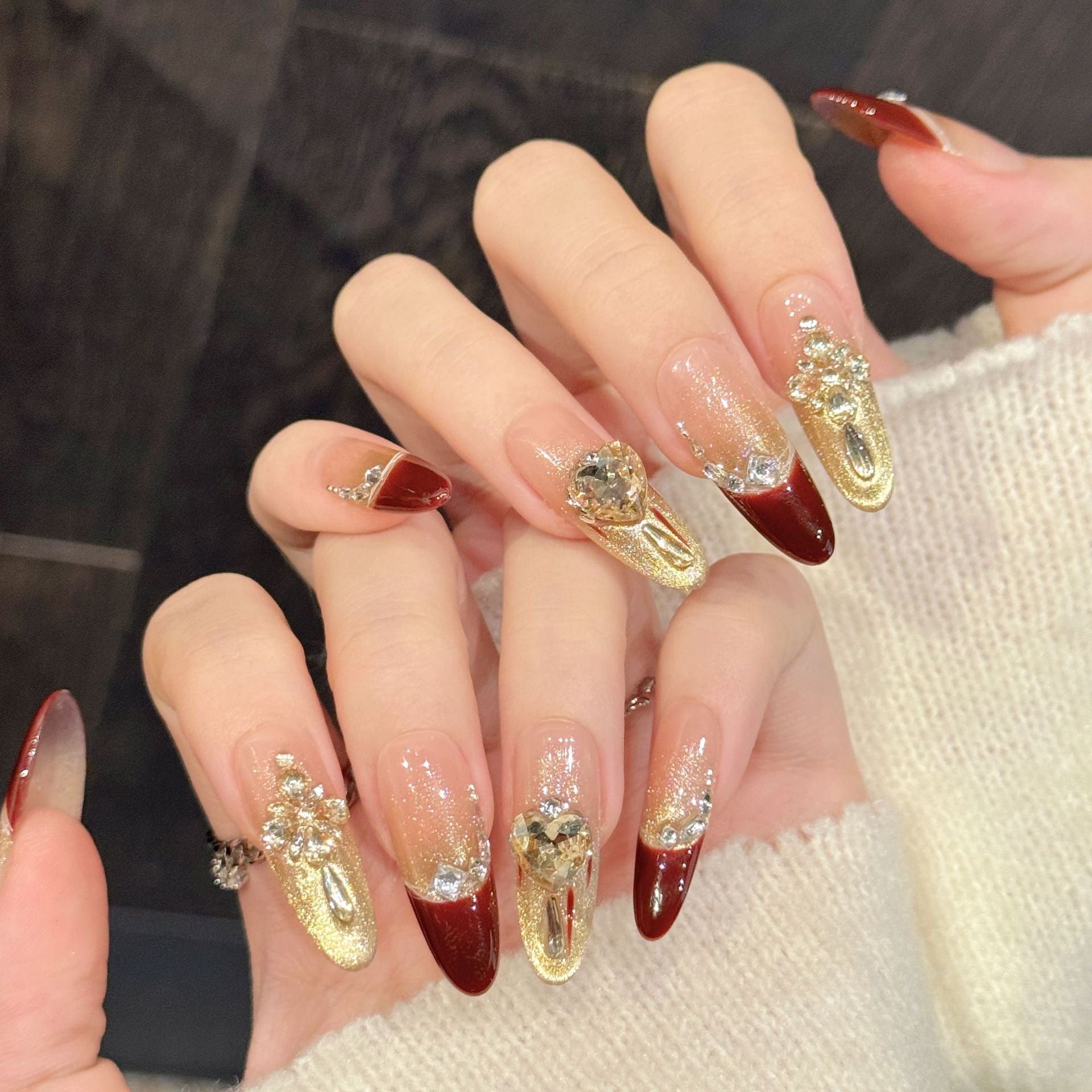 大人向けの春夏フラワーネイルチップ。Sen Nailの爽やかなニュアンスデザインです。