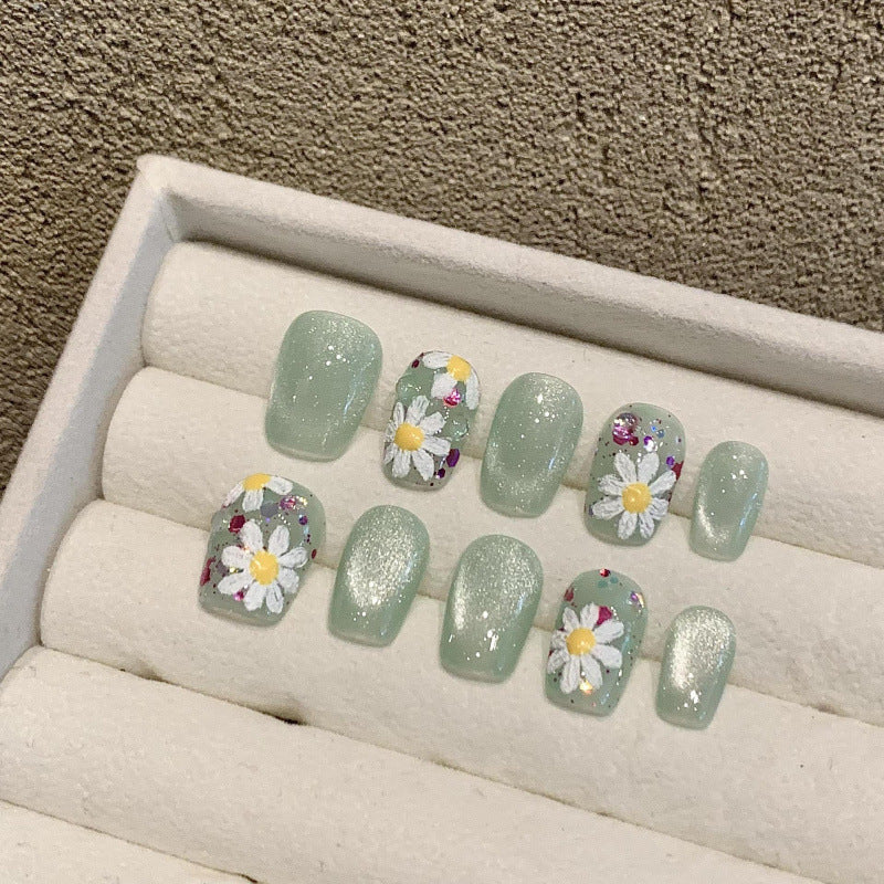 大人向けの春夏フラワーネイルチップ。Sen Nailの爽やかなニュアンスデザインです。