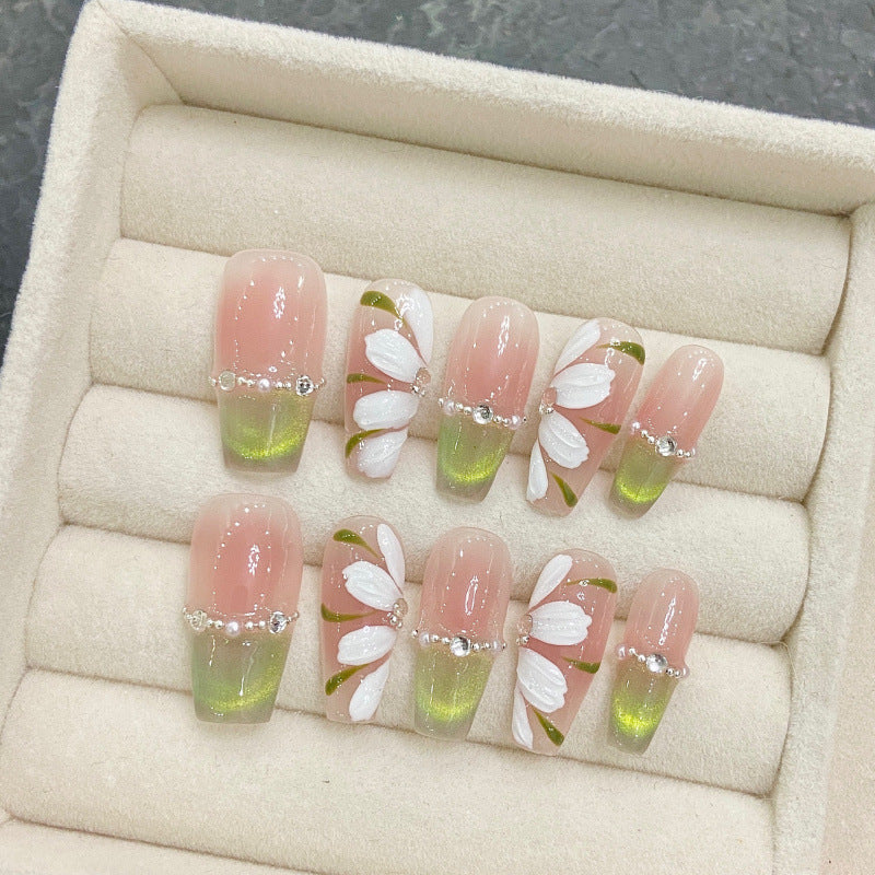 大人向けの春夏フラワーネイルチップ。Sen Nailの爽やかなニュアンスデザインです。