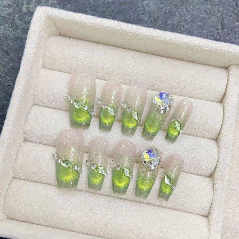 大人向けの春夏フラワーネイルチップ。Sen Nailの爽やかなニュアンスデザインです。