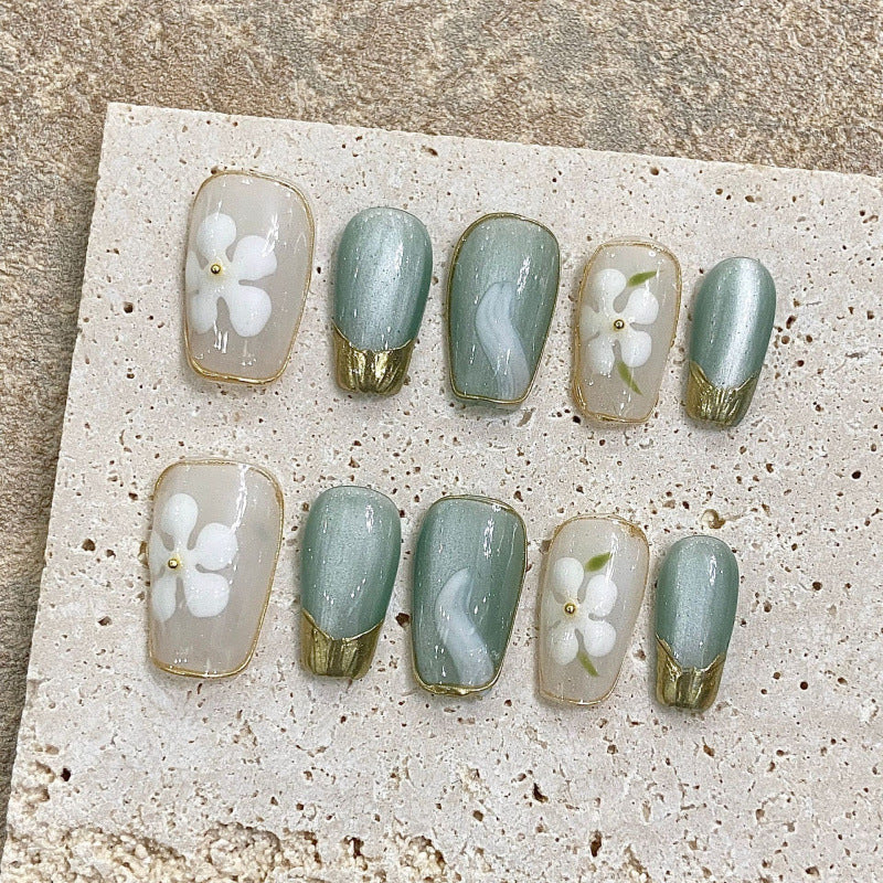 大人向けの春夏フラワーネイルチップ。Sen Nailの爽やかなニュアンスデザインです。