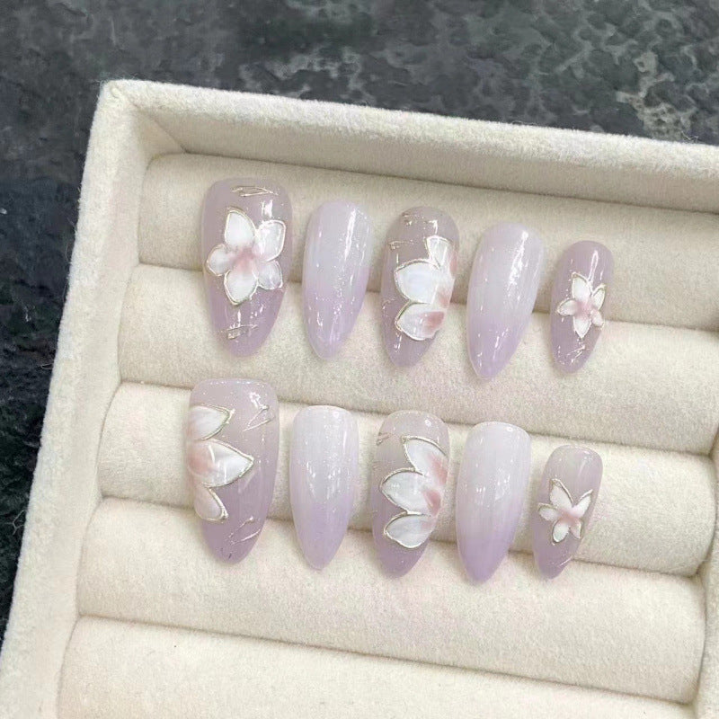 大人向けの春夏フラワーネイルチップ。Sen Nailの爽やかなニュアンスデザインです。