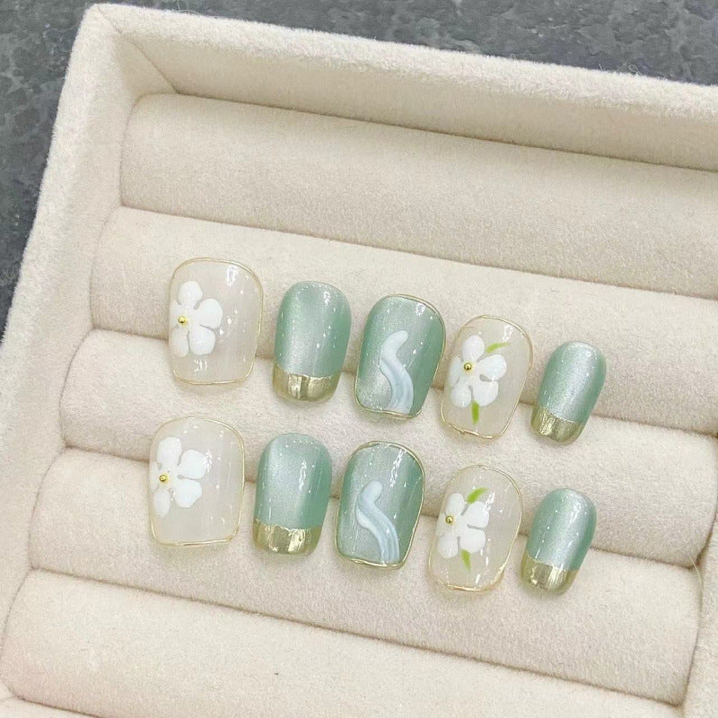 大人向けの春夏フラワーネイルチップ。Sen Nailの爽やかなニュアンスデザインです。